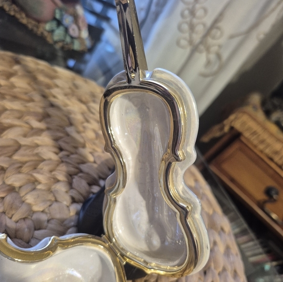 Vintage Italian Elegant White and Gold ChelloTrinket Box - Picture 8 of 8